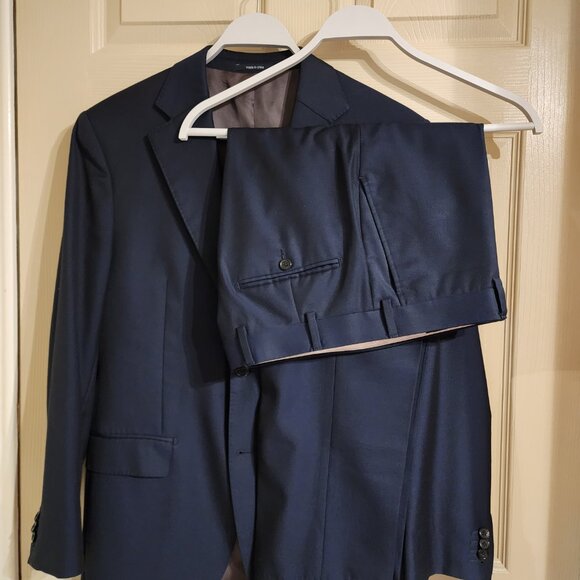 Suitsupply Solid Navy Blue Slim Fit Super 110's Italian Wool Suit 38R - Picture 2 of 10